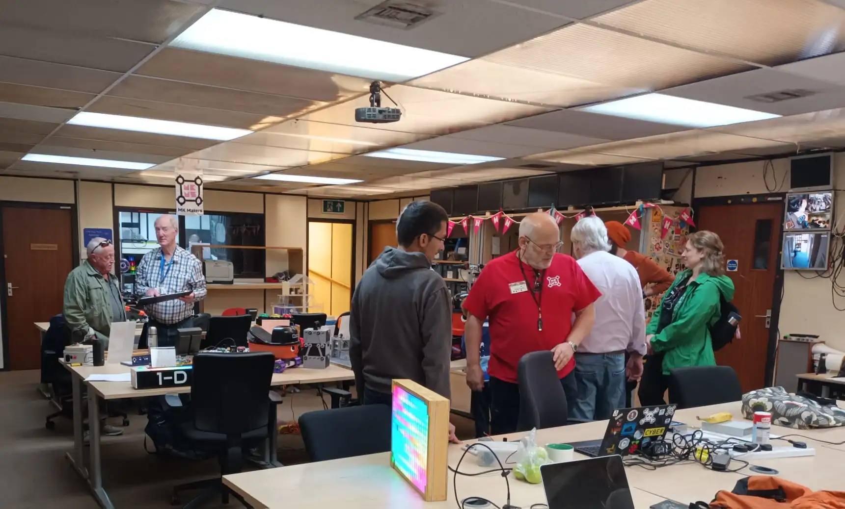 Men in Sheds members working together